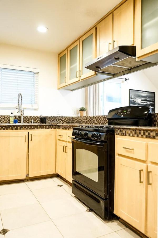 Newport Beach House 1 Blk To Beach And 25 Min To Disney ภายนอก รูปภาพ
